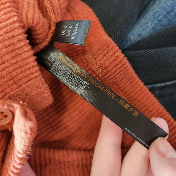 Urban Outfitters Rust Red Cropped Cardigan Top Ruched Detail Size Small - Picture 7 of 8